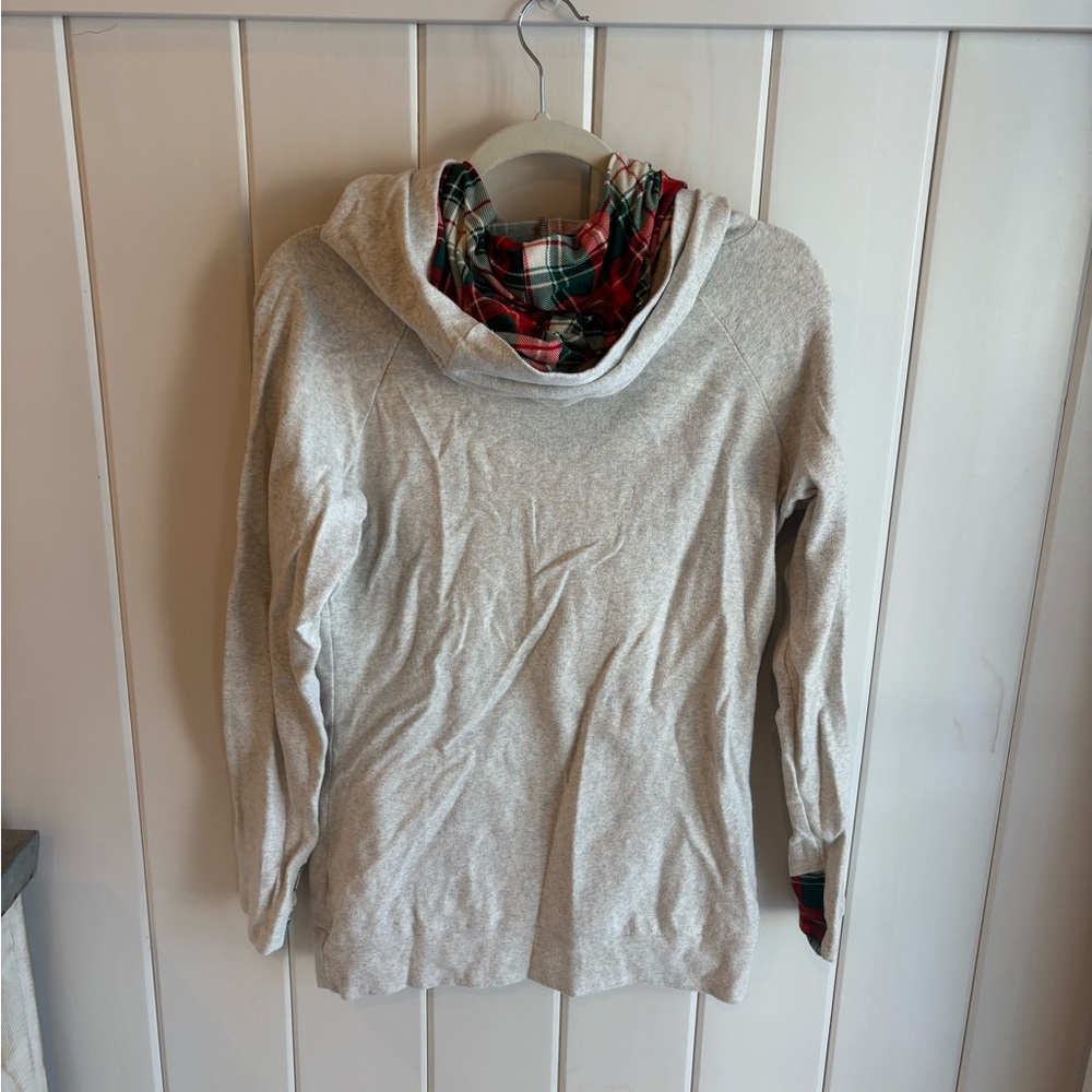 Women’s Christmas plaid Gray Hoodie - Picture 5 of 5